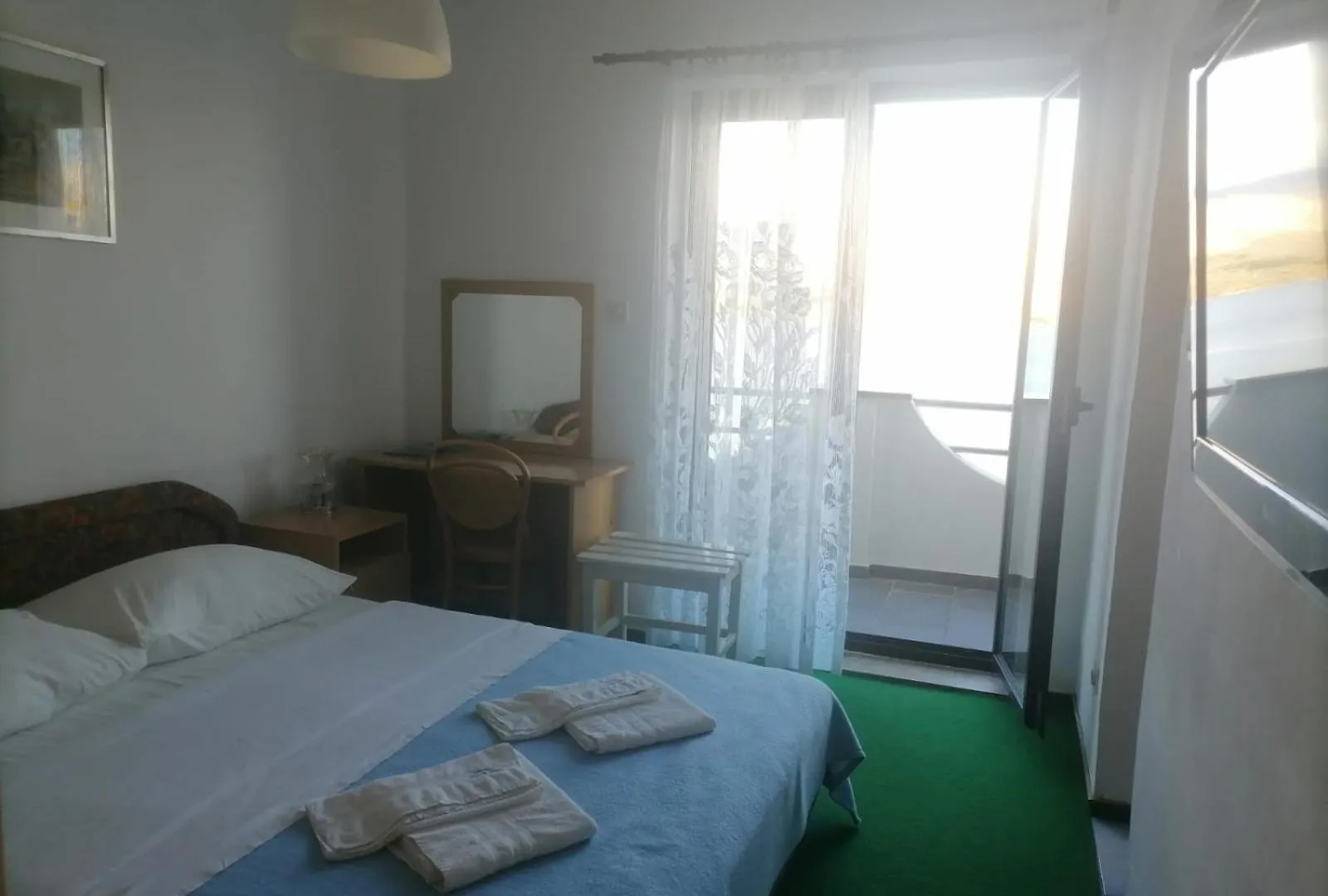Hotel Biser Pag Town