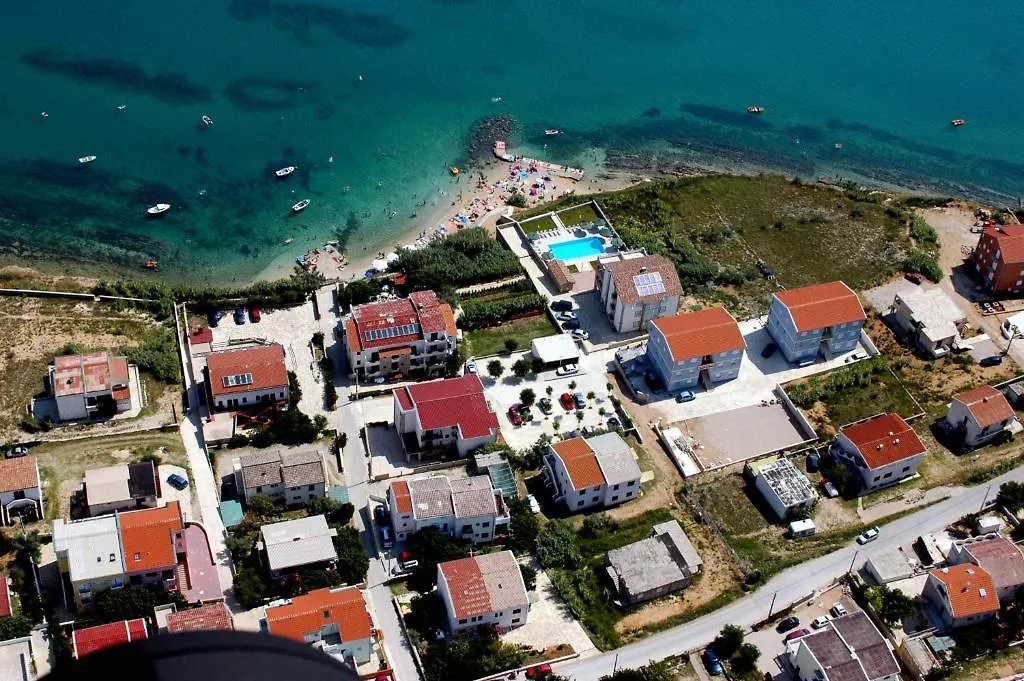 Hotel Biser Pag Town