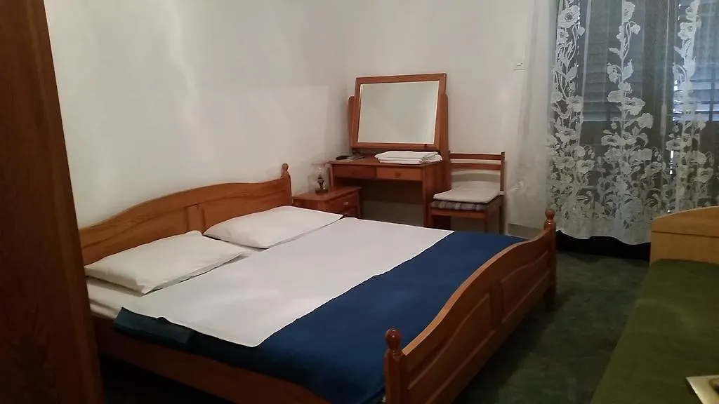 פג Hotel Biser 3*,