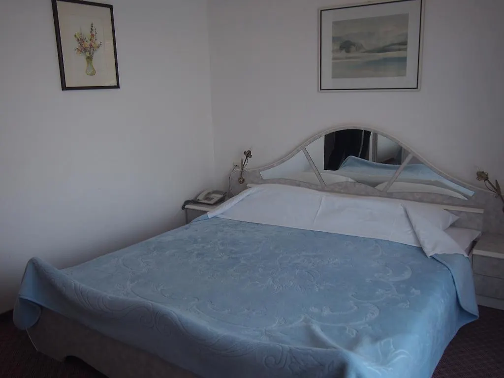 פג Hotel Biser